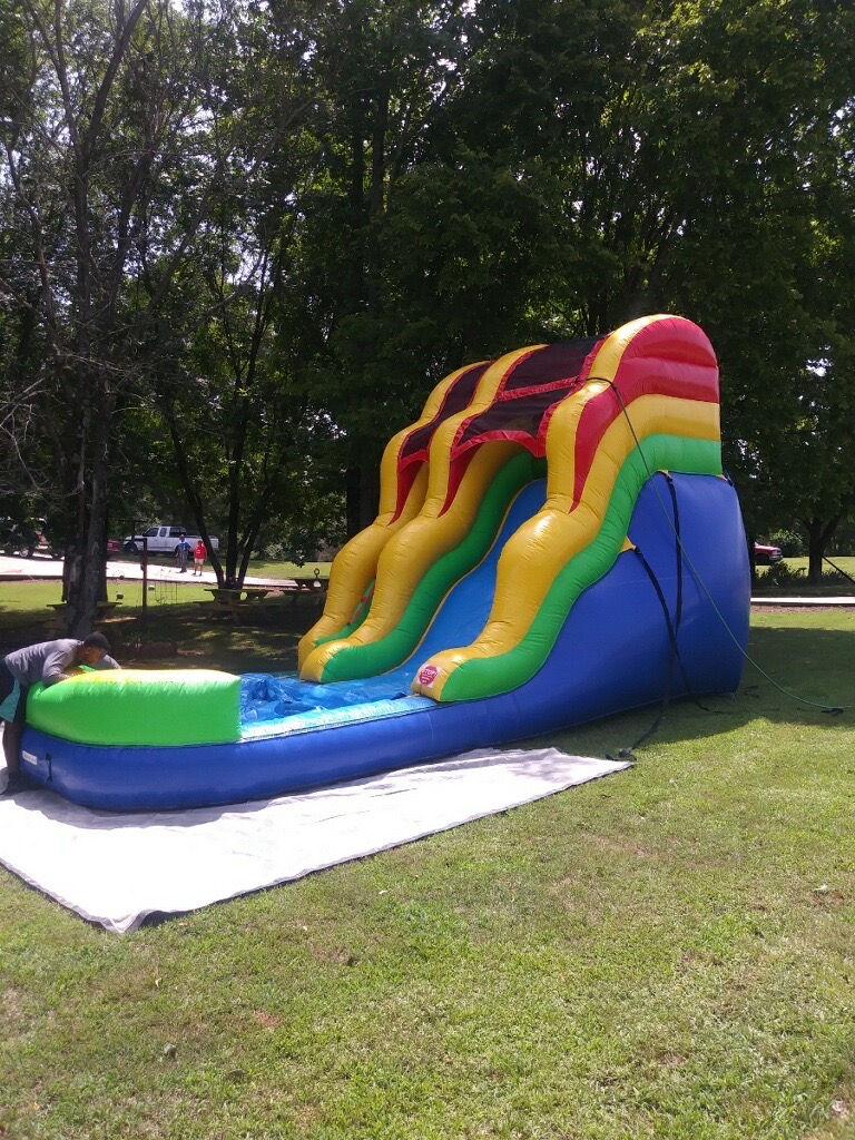 $275 - 
$75 NON REFUNDABLE DEPOSIT - 16 FT TRADITIONAL WATERSLIDE RENTAL IN MEMPHIS